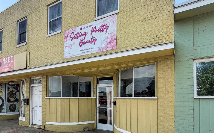 Pictures of Office, Special Purpose, Retail property located at 3362 S Saginaw Street, Burton, MI 48529 for lease - image #1