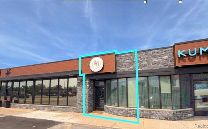 Pictures of Office property located at 28142 WOODWARD Avenue, Royal Oak, MI 48067 for lease - image #1