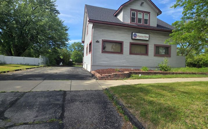 Pictures of Office, Retail property located at 24306 Eureka Road, Taylor, MI 48180 for lease - image #1