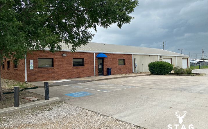 Pictures of Industrial, Office property located at 5000 Energy Place Building 100, Denton, TX 76207 for lease - image #1