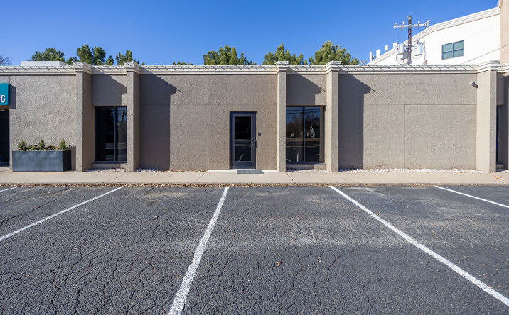 Pictures of Retail, Office property located at 2222 Indiana Avenue, Lubbock, TX 79410 for lease - image #1