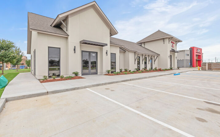 Pictures of Retail, Office property located at 117 Duhon Road, Youngsville, LA 70592 for lease - image #1
