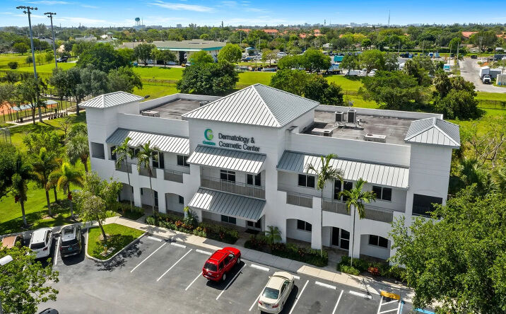 Pictures of Office property located at 260 SW Natura Avenue, Deerfield Beach, FL 33441 for lease - image #1