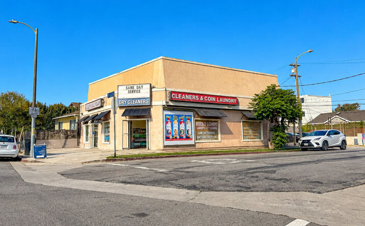 Pictures of Retail property located at 402 Rose Avenue, Venice, CA 90291 for lease - image #1