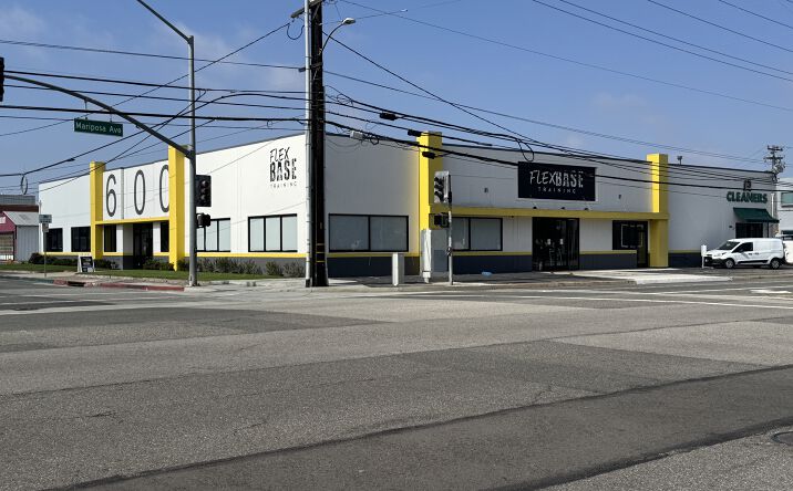 Pictures of Retail property located at 600 Lairport St., El Segundo, CA 90245-3220 for lease - image #1