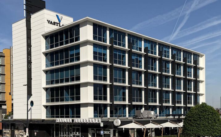 Pictures of Office property located at 1720 West End Ave, Nashville, TN 37203 for lease - image #1