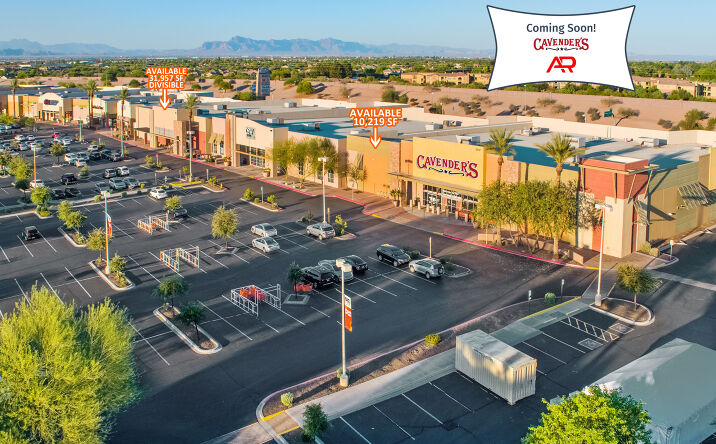 Pictures of Retail property located at 2796 S Market St, Gilbert, AZ 85295 for lease - image #1