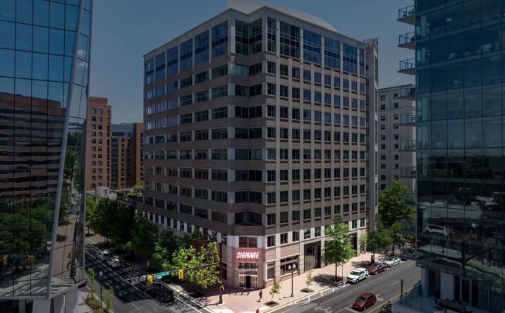Pictures of Retail property located at 1515 North Courthouse Road, Arlington, VA 22201 for lease - image #1