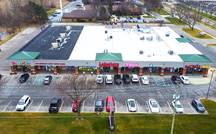 Pictures of Retail property located at 12220 Hall Road, Sterling Heights, MI 48313 for lease - image #1