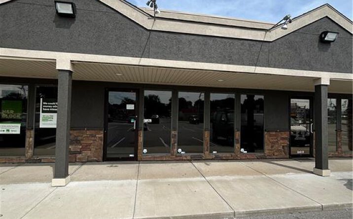 Pictures of Retail, Office property located at 1412 S 7 Highway, Blue Springs, MO 64014 for lease - image #1