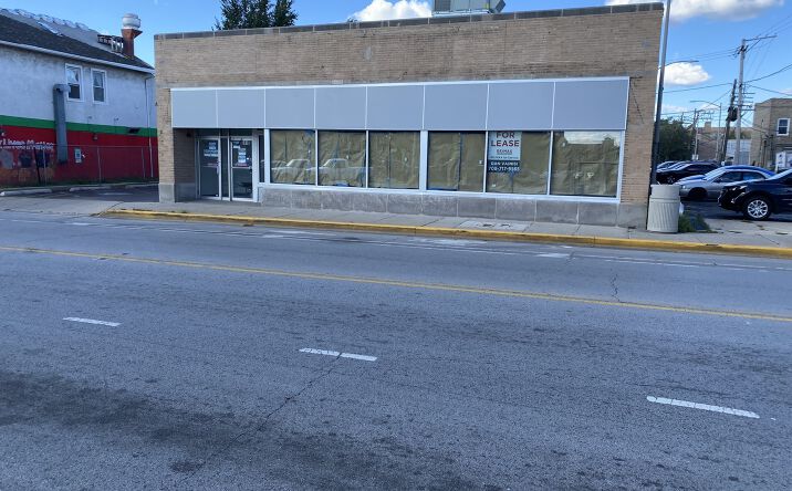 Pictures of Office, Retail property located at 2418 Vermont Street, Blue Island, IL 60406 for lease - image #1