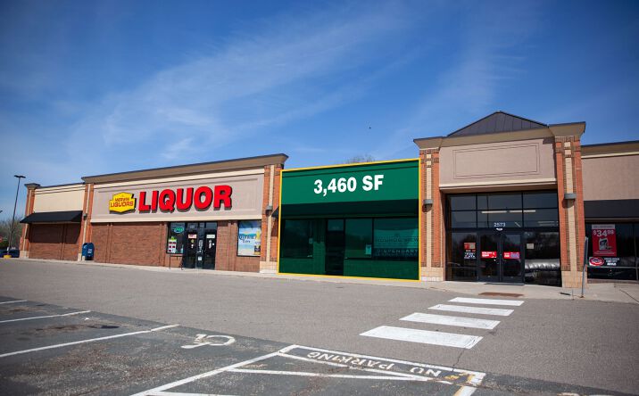 Pictures of Retail property located at 2535 County Highway 10, Mounds View, MN 55112 for lease - image #1