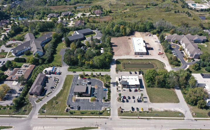 Pictures of Retail, Land property located at 10865-10911 N Port Washington Rd, Mequon, WI 53092 for lease - image #1