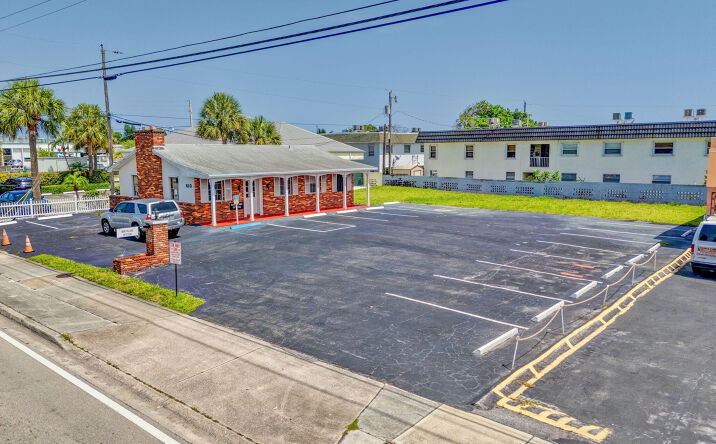 Pictures of Office, Retail, Special Purpose, Restaurant, Industrial, Land property located at 610 Northlake Boulevard, Lake Park, FL 33408 for lease - image #1