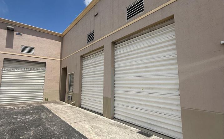 Pictures of Industrial property located at 15075 SW 137th St # 14, Miami, FL 33196 for lease - image #1