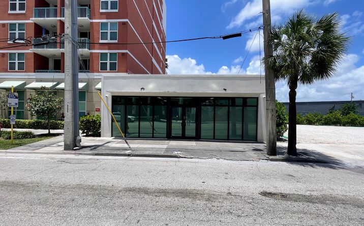Pictures of Office, Retail property located at 643 N Andrews Avenue, Fort Lauderdale, FL 33311 for lease - image #1