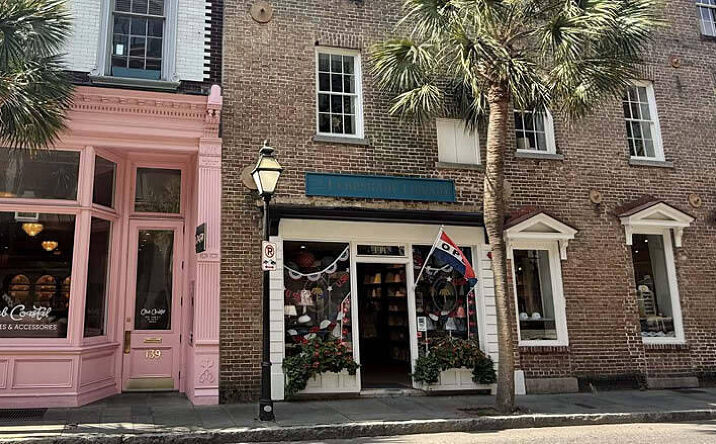 Pictures of Retail property located at 141 Market Street, Charleston, SC 29401 for lease - image #1