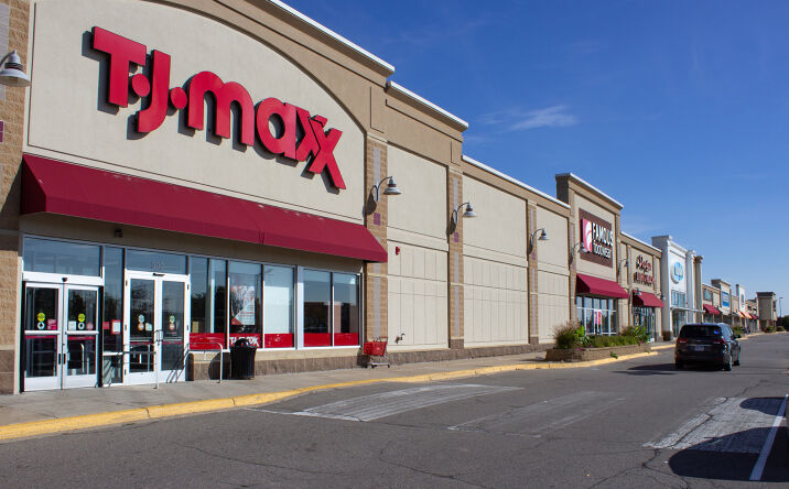 Pictures of Retail property located at 1901 Madison Ave, Mankato, MN 56001 for lease - image #1