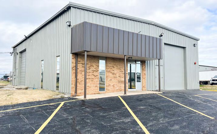 Pictures of Office, Industrial property located at 2465 E Jean Street, Springfield, MO 65803 for lease - image #1