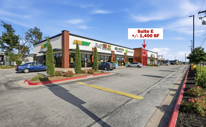 Pictures of Retail, Office property located at 2111 South Old Missouri Road, Springdale, AR 72764 for lease - image #1