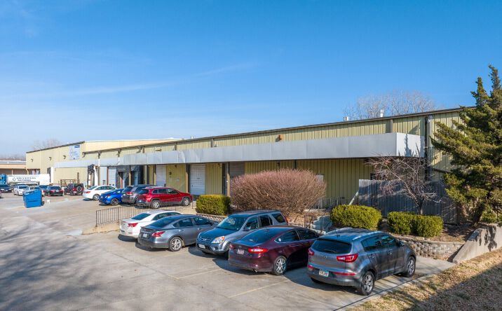Pictures of Industrial property located at 1811 N Topping Avenue, Kansas City, MO 64120 for lease - image #1
