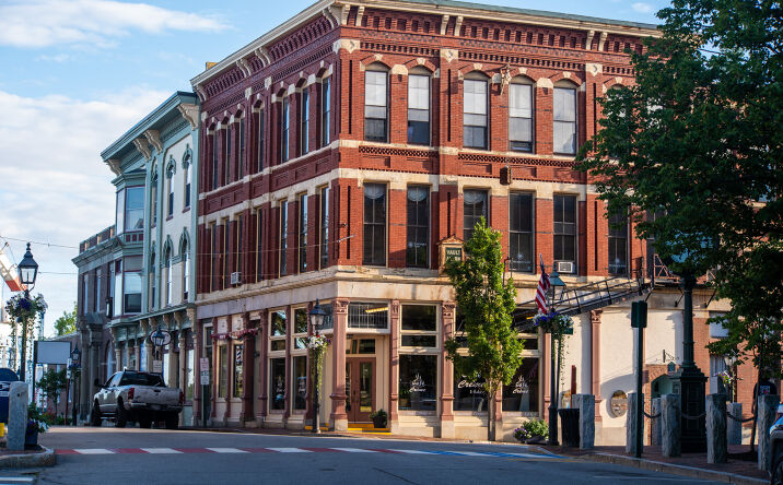 Pictures of Retail, Office property located at 4 Centre Street, Bath, ME 04530 for lease - image #1