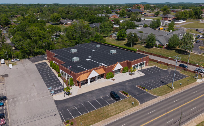 Pictures of Retail, Office, Industrial property located at 907 West Main Street, Lebanon, TN 37087 for lease - image #1