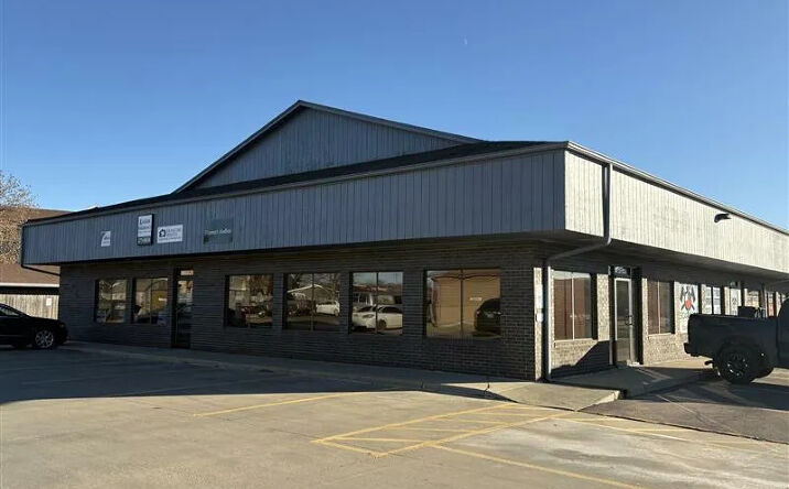 Pictures of Office property located at 3710 S. Westport Avenue, Sioux Falls, SD 57106 for lease - image #1