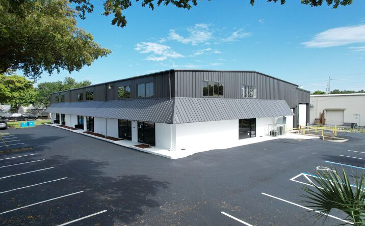 Pictures of Industrial property located at 2221 Corporation Blvd, Naples, FL 34109 for lease - image #1