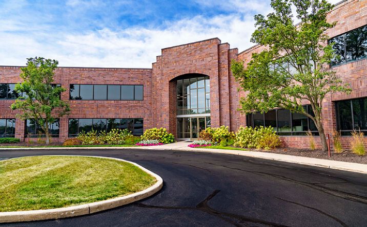 Pictures of Office property located at 7400 Shadeland Ave, Indianapolis, IN 46250 for lease - image #1
