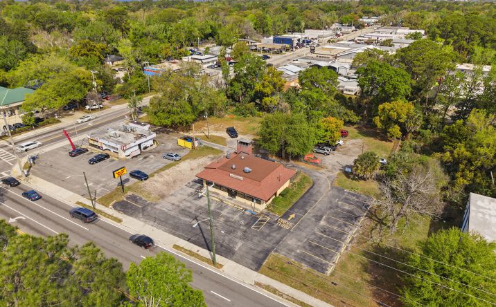 Pictures of Retail, Restaurant property located at 2025 Emerson Street, Jacksonville, FL 32207 for lease - image #1