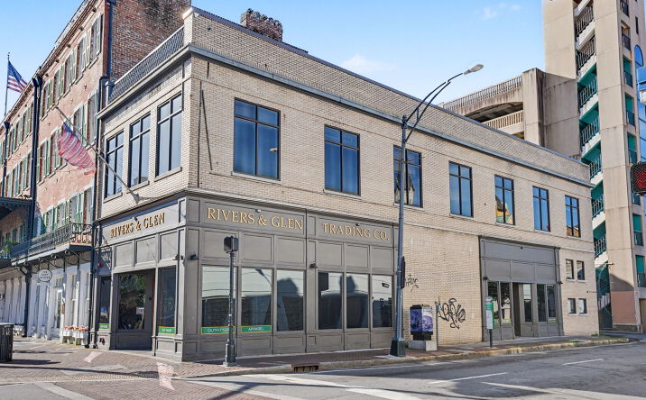 Pictures of Retail property located at 101 East Broughton Street, Savannah, GA 31401 for lease - image #1
