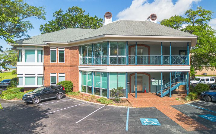 Pictures of Office property located at 2554 Beach Boulevard, Biloxi, MS 39531 for lease - image #1