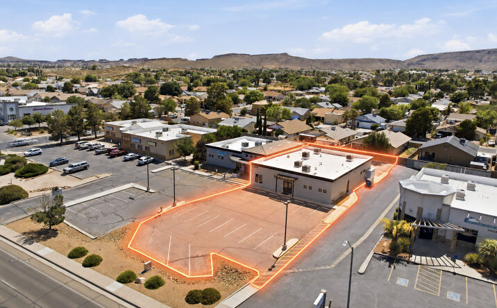 Pictures of Retail, Office property located at 3939 N STOCKTON HILL RD, KINGMAN, AZ 86409 for lease - image #1