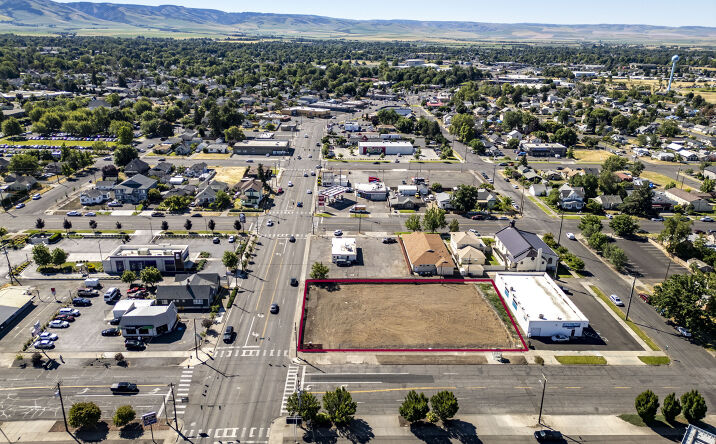 Pictures of Land property located at 703-713 W Main St, Walla Walla, WA 99362 for lease - image #1