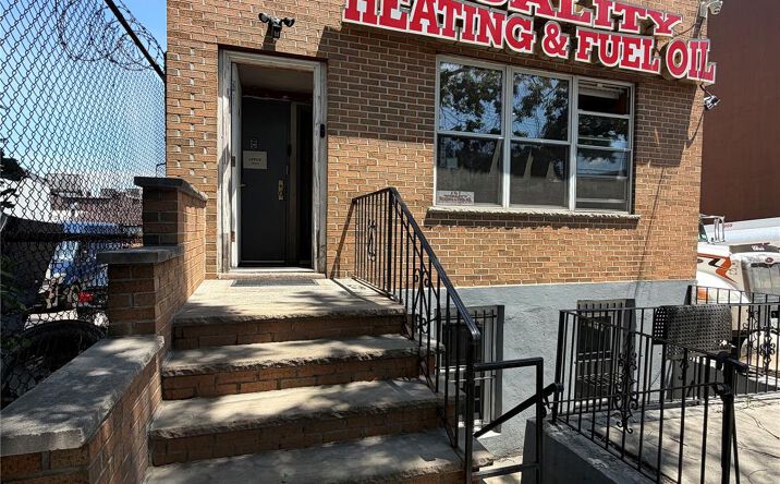 Pictures of Office property located at 742 Whittier Street 1, Bronx, NY 10474 for lease - image #1