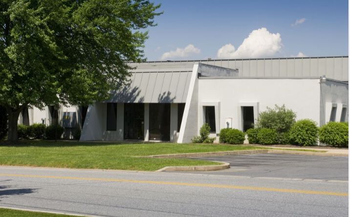 Pictures of Retail, Industrial property located at 1909 OLDE HOMESTEAD LN, LANCASTER, PA 17601 for lease - image #1