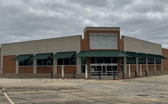 Pictures of Retail property located at 841 Bloomington Road, Champaign, IL 61820 for lease - image #1
