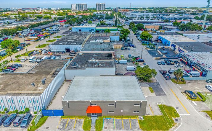 Pictures of Industrial property located at 5280 NW 77th Ct, Doral, FL 33166 for lease - image #1