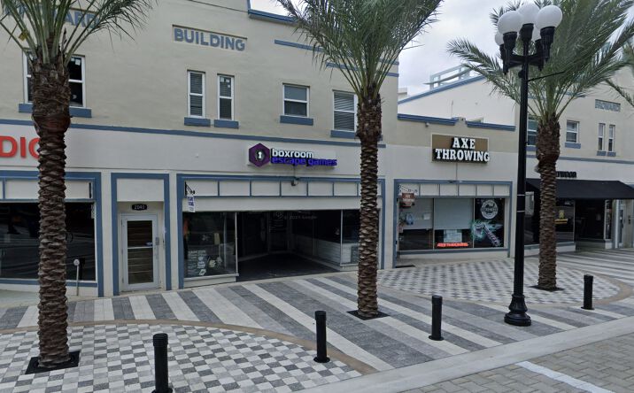 Pictures of Retail property located at 2032 - 2050 Hollywood Boulevard, Hollywood, FL 33020 for lease - image #1