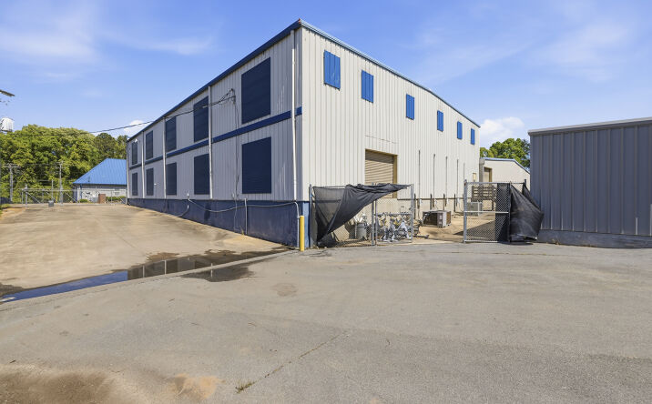 Pictures of Retail, Office, Industrial property located at 966 GREENSBORO RD, EATONTON, GA 31024-5801 for lease - image #1