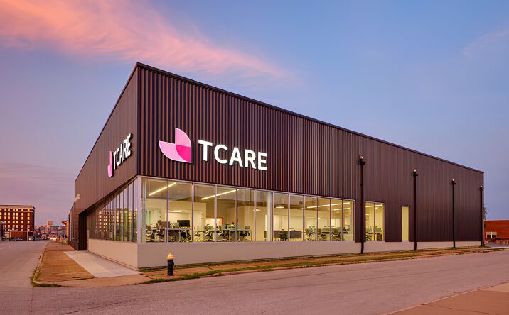 Pictures of Office property located at 1260 S Vandeventer Ave, St. Louis, MO 63110-2109 for lease - image #1