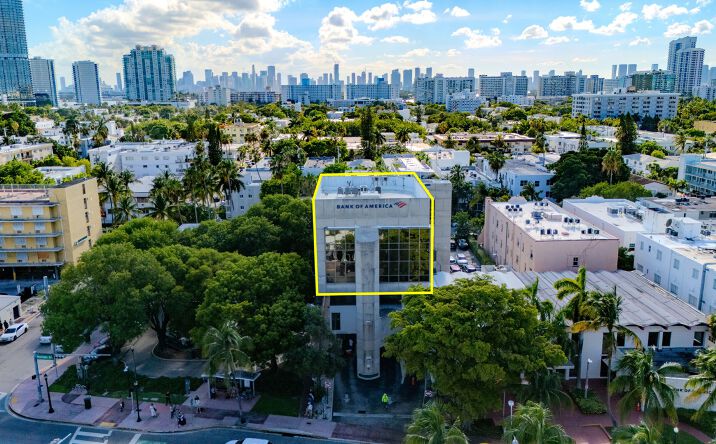 Pictures of Office property located at 930 Washington Avenue, Miami Beach, FL 33139 for lease - image #1