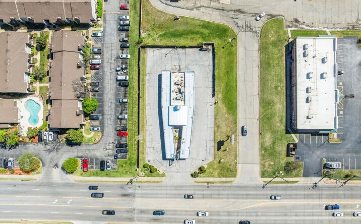 Pictures of Retail, Restaurant property located at 3017 S 129th Ave, Tulsa, OK 74134 for lease - image #1