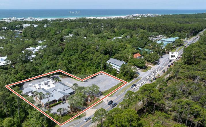 Pictures of Restaurant property located at 170 E County Hwy 30A, Grayton Beach, FL 32459 for lease - image #1