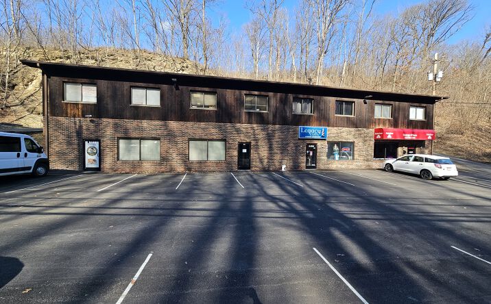 Pictures of Office property located at 4494 Steubenville Pike, Pittsburgh, PA 15205 for lease - image #1