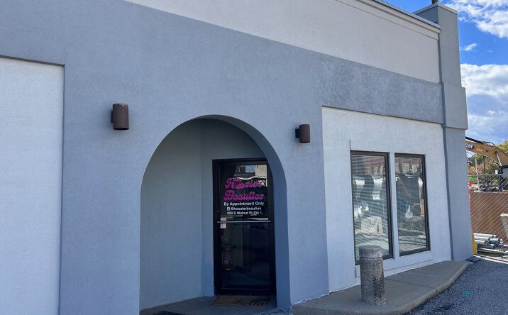 Pictures of Retail, Office property located at 328 South Walnut Street, Bloomington, IN 47401 for lease - image #1