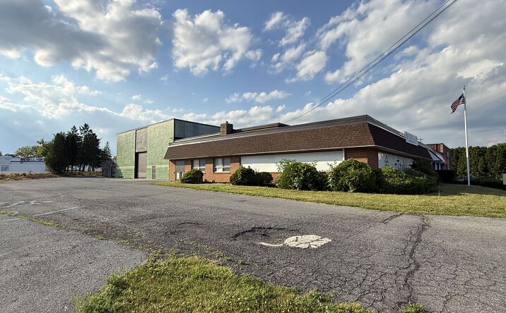 Pictures of Office, Industrial, Special Purpose property located at 2224 INDUSTRIAL DR, BETHLEHEM, PA 18017-2100 for lease - image #1
