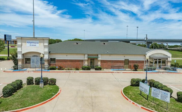 Pictures of Office property located at 8067 W Virginia Drive, Dallas, TX 75237-3767 for lease - image #1