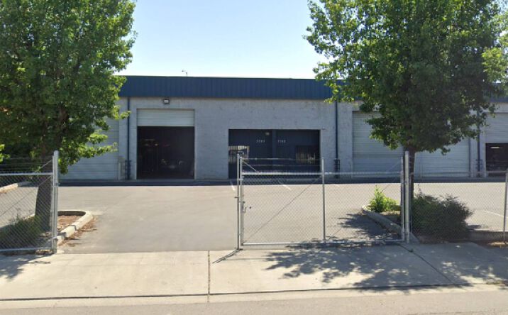 Pictures of Office, Industrial property located at 2162 North Pleasant Avenue, Fresno, CA 93705 for lease - image #1